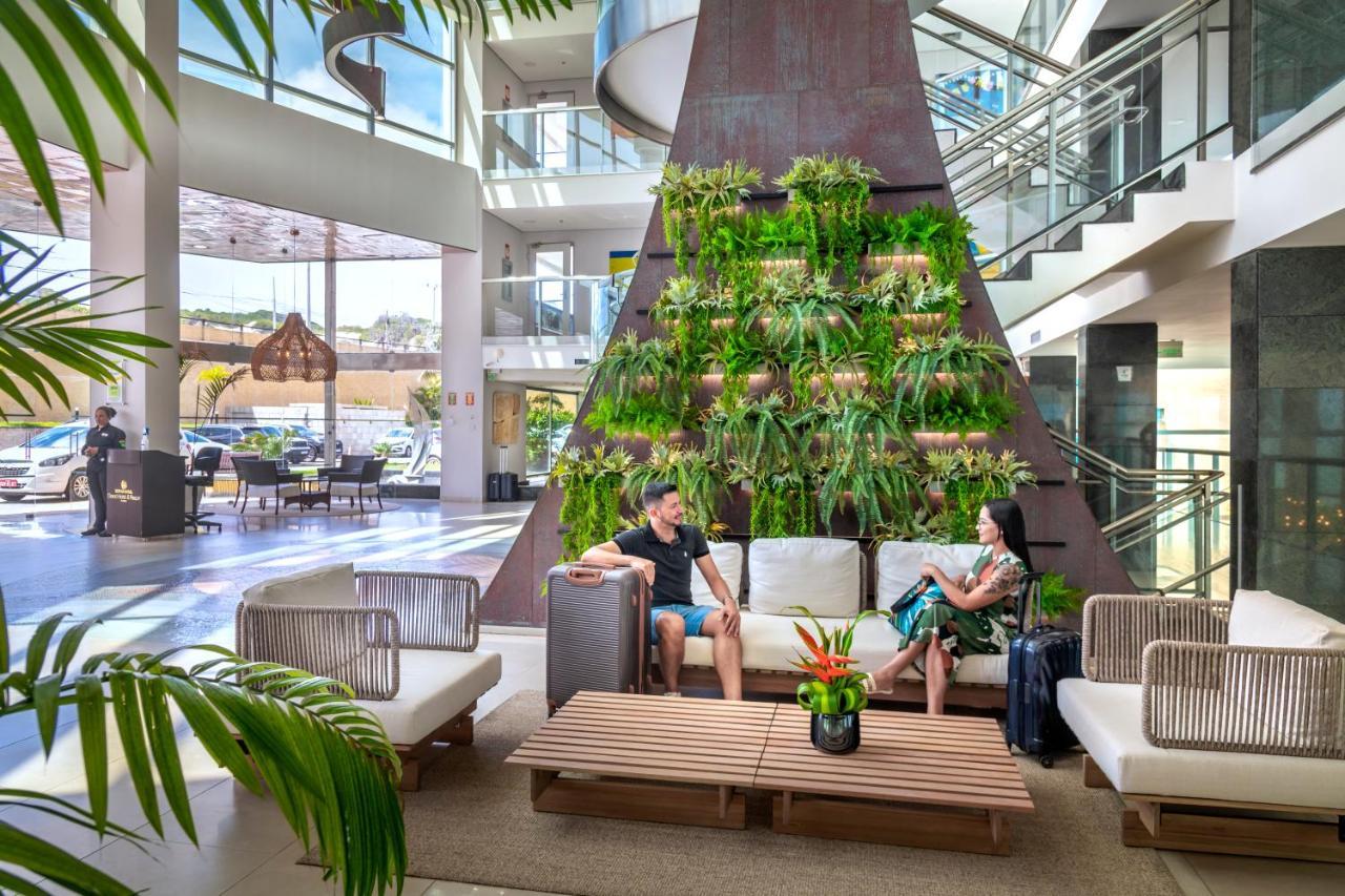 Serhs Natal Grand Hotel & Resort Luaran gambar The lobby of the Hilton San Diego Bayfront